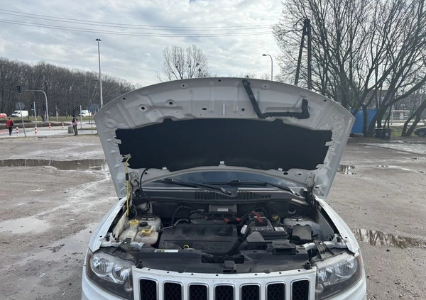 Jeep Compass cena 34900 przebieg: 150000, rok produkcji 2015 z Warszawa małe 79